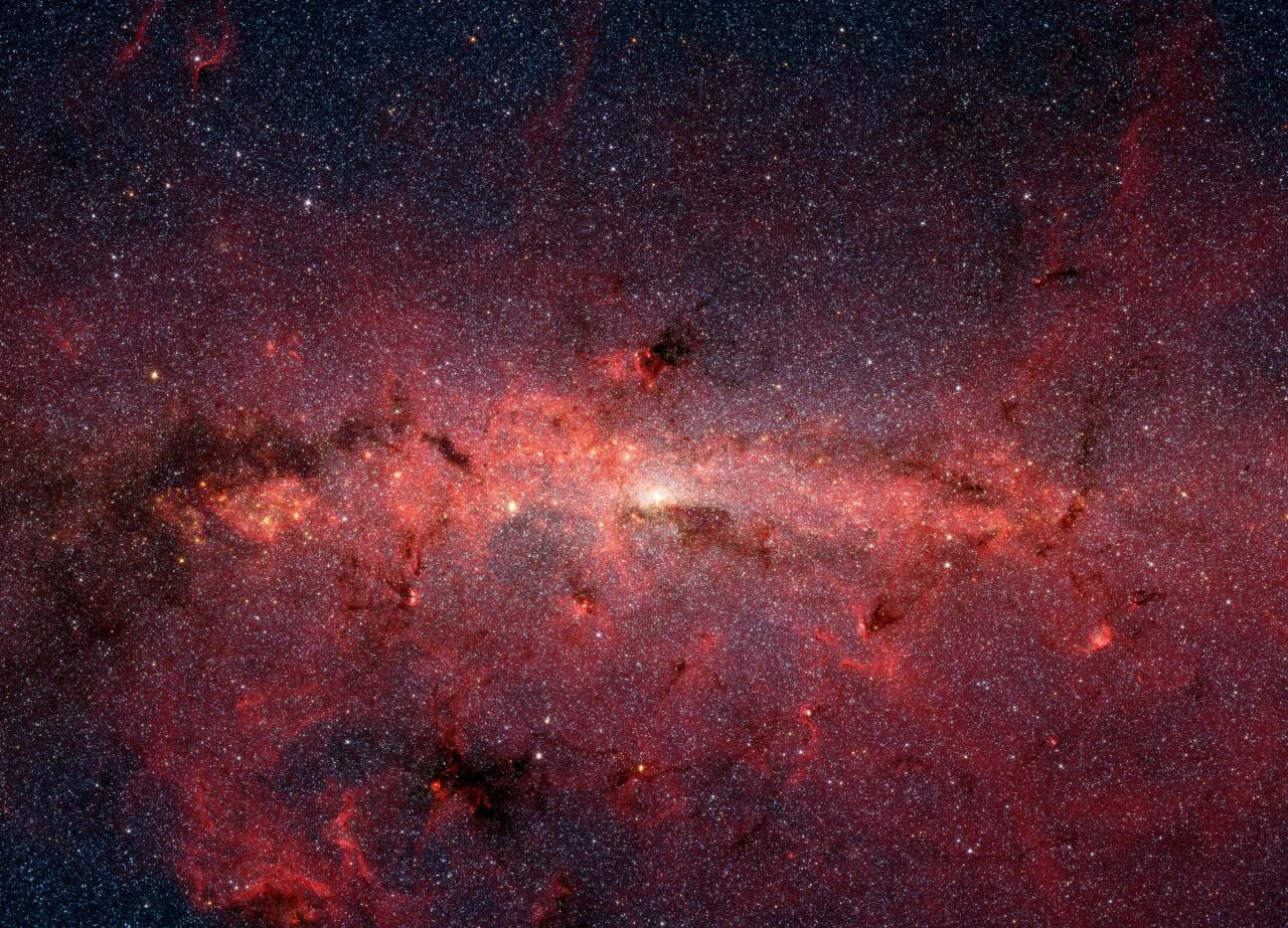Esne Bidearen erdigunea, NASAren Spitzer espazio-teleskopiotik ikusita