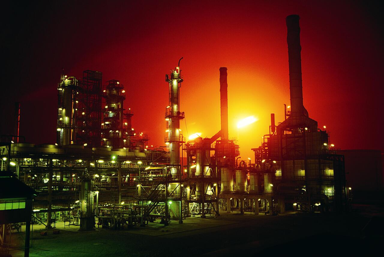 Industria kimikoa: petrolio-findegia